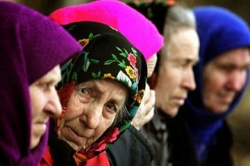 Луганским и донецкам пенсионерам-переселенцам с марта 2016 года выплату пенсий приостаналивают