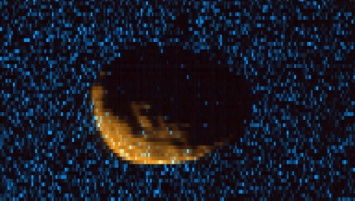 NASA: Зонд MAVEN получил первые снимки Фобоса в ультрафиолете
