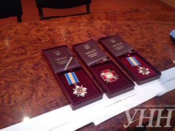 В Харькове посмертно наградили трех бойцов ВСУ