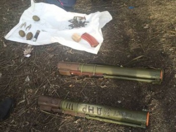 Тайник с гранатометами нашли в Донецкой области