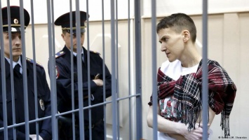 Савченко назвала суд фарсом кукольных марионеток Кремля