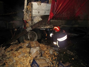 На въезде в Северодонецк загорелся грузовик