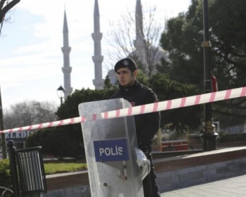 На юго-востоке Турции в результате взрыва погибли двое полицейских