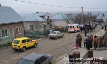 В Тернопольской обл. мужчина, который вернулся из зоны АТО, взорвал гранату, двое погибли