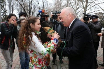 Путин исполнил мечту девочки из Донбасса, переехавшей в Севастополь