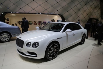 Женева2016 | Bentley Flying Spur V8 S