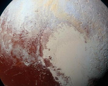 Зонд New Horizons обнаружил облака на Плутоне