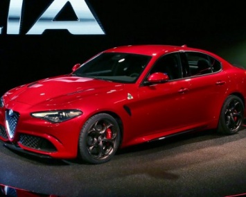 Alfa Romeo показала все версии нового седана Giulia