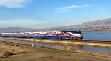 Поезд, потерпевший аварию в Калифорнии, был автопилотированным