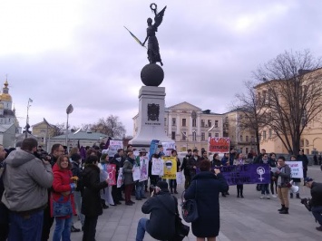 В Харькове пытались напасть на митингующих феминисток