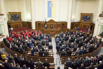Парламент может принять скандальный закон о разрыве отношений с РФ из-за Савченко - Корчинский
