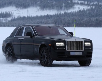 Фотошпионы заметили мул Rolls-Royce Cullinan на зимних тестах