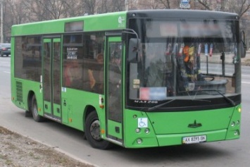 В Харькове на Московском проспекте временно перенесли автобусную остановку