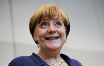 Рейтинг Меркель поднялся до максимума: за нее - половина Германии