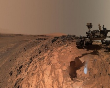 На снимках NASA с Марса рассмотрели загадочный череп