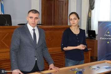 Сенкевич встретился со студентами из Западной Украины и сказал, что хочет изменить сознание николаевцев