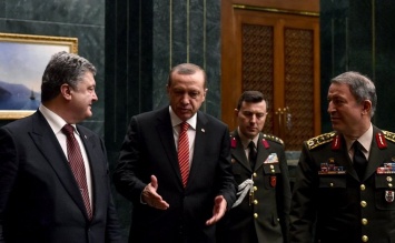 Порошенко: Украина будет развивать сотрудничество с Турцией в военной сфере