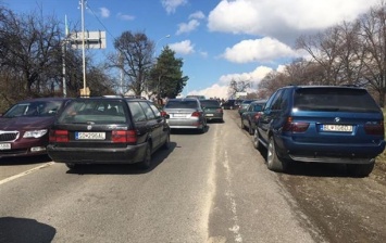 Блокада КПП «Ужгород»: власти пошли на уступки водителям