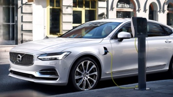 Volvo выступила за унификацию электрозаправок