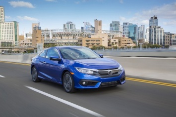 Honda Civic Coupe 2016 оценили от 19 050 долларов