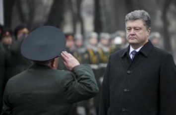 Порошенко заявил, что Украина мирно вернет Донбасс в течение одного года