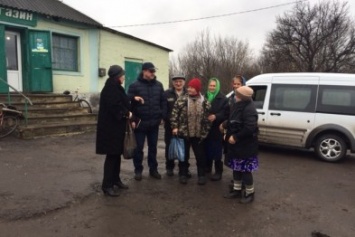 Жителями Новогришиного подняты проблемные вопросы о вывозе мусора и ремонте дорог