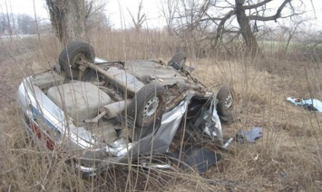 На Днепропетровщине угонщик на чужом автомобиле погиб в ДТП