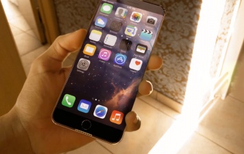 СМИ: iPhone Pro получит загнутый 5,8-дюймовый OLED-дисплей с разрешением 2208 x 1758 пикселей