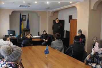 Северодонецкие школьники пришли в гости к полицейским (ФОТО)