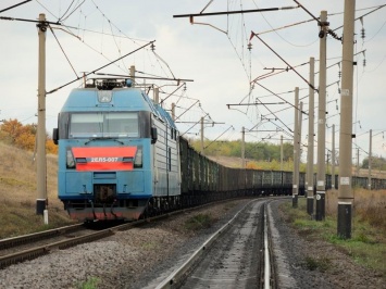 Гудок в поддержку Савченко дали более тысячи поездов «Укрзализныци»