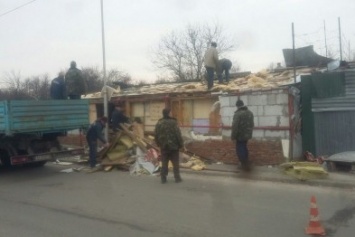 В Днепровском районе КГГА демонтировала наркопритон (ФОТО)