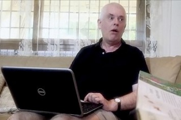 В Великобритании 61-летний профессор стал звездой порнофильмов