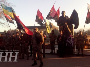 Факельным шествием почтили героев Карпатской Украины в Ужгороде