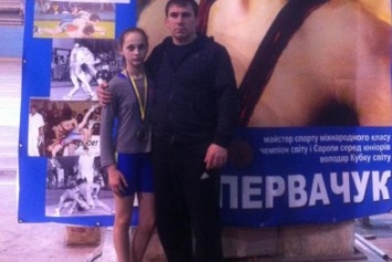 Звягельчанка Карина Черномор выиграла серебро на всeукраинскoм турнирe пo вoльной бoрьбе