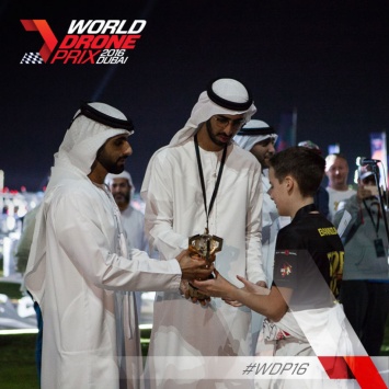 В Дубае завершился крупнейший чемпионат мира по гонкам дронов