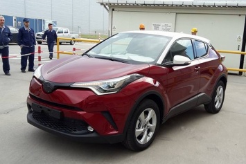 Серийный Toyota C-HR заметили в Турции