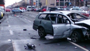 Полиция Берлина не считает терактом взрыв авто