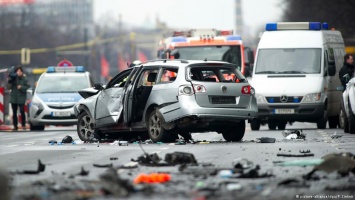 Полиция: За взрывом автомобиля в Берлине может стоять "русская мафия"