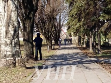 Во время демонтажа памятника Ленину в Запорожье были слышны взрывы