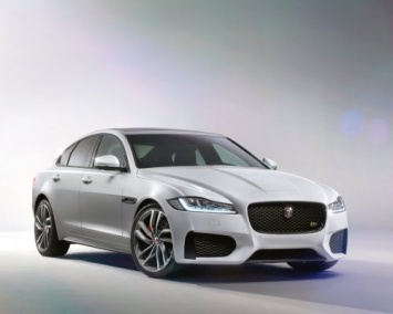 Jaguar снизил цены на модель XF 2016 года