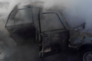 Под Александрией сгорел легковой автомобиль местного жителя