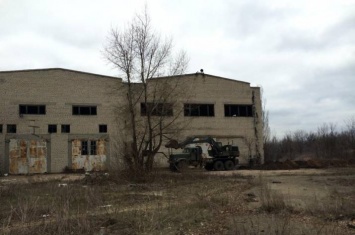 Снайпер террористов стреляет по рабочим возле Авдеевки ради развлечения (фото)