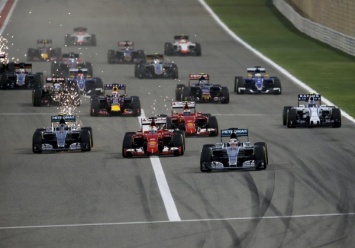 Соревнования «Формулы-1» остановлены из-за аварии Гутьерреса и Алонсо