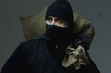 Ночью в Одессе неизвестные в масках ограбили АЗС и скрылись
