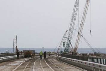 Россия: Строительство Керченского моста идет по графику