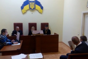 Харьковский прокурор, обвиняемый в разбойном нападении, пытается вернуться на свою должность (ФОТО)
