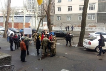 В Днепропетровске люди снова вышли на митинг: причины (ФОТО)