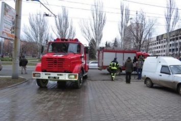 В центре Мариуполя пожарные боролись с огнем (ФОТО)