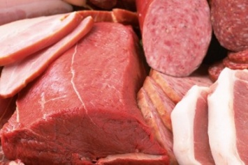 В Крым пытались провезти более полтонны украинских колбас и мяса (ФОТО)