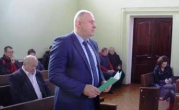 Мэр Лисичанска, голосовавший за присвоение надбавки и премии самому себе, оштрафован на 3400 гривен